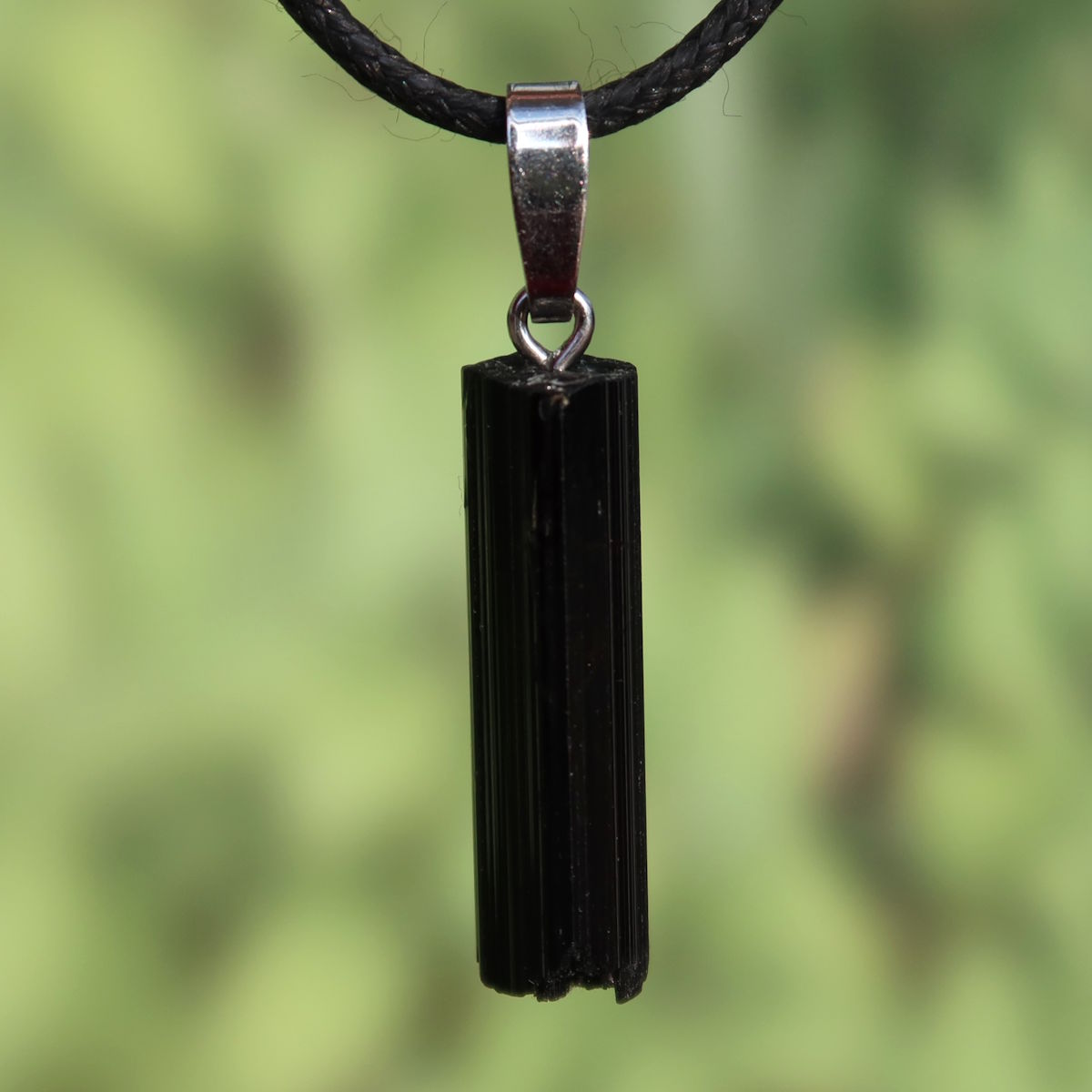 Turmalin Schörl - Turmalin schwarz Anhänger 31mm - Schutz und Abgrenzung - Nr. 38 on a black cord